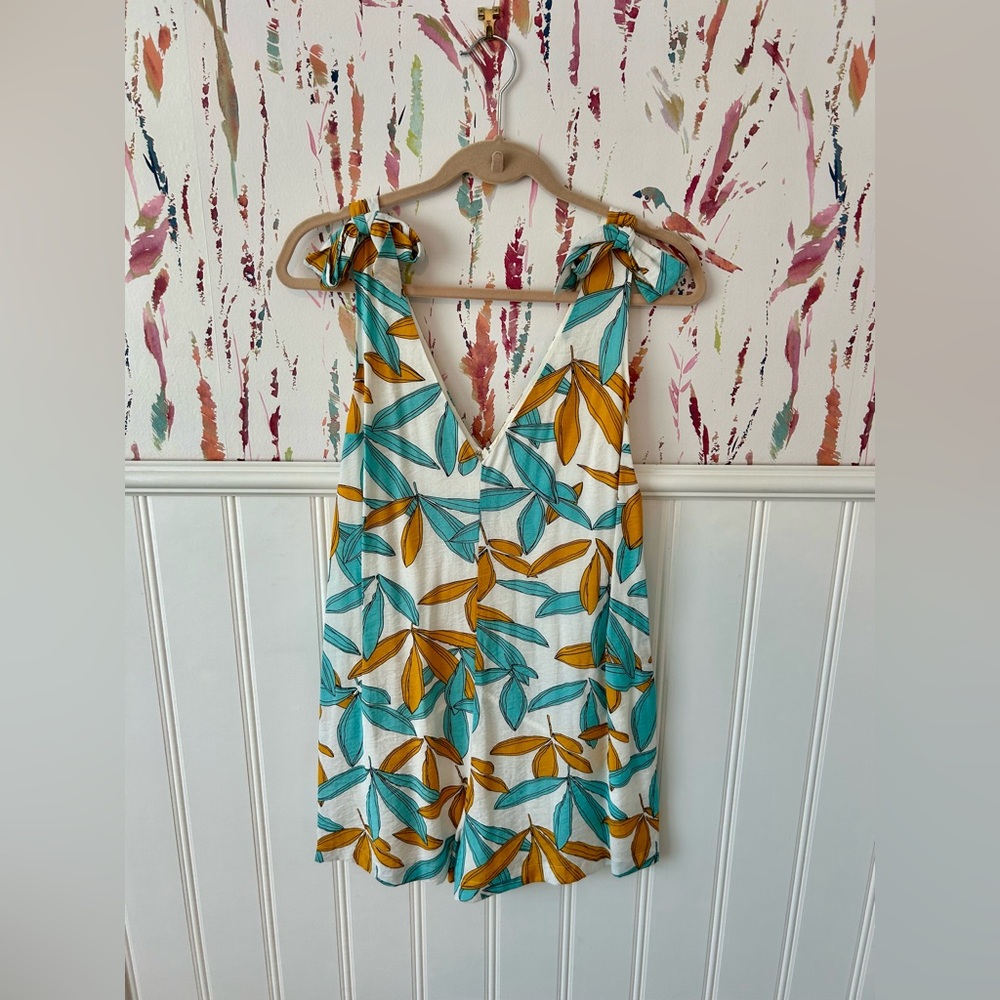 VICTORIA + SOPHIA Romper